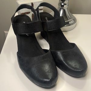 Pierre Dumas Dash Wedge